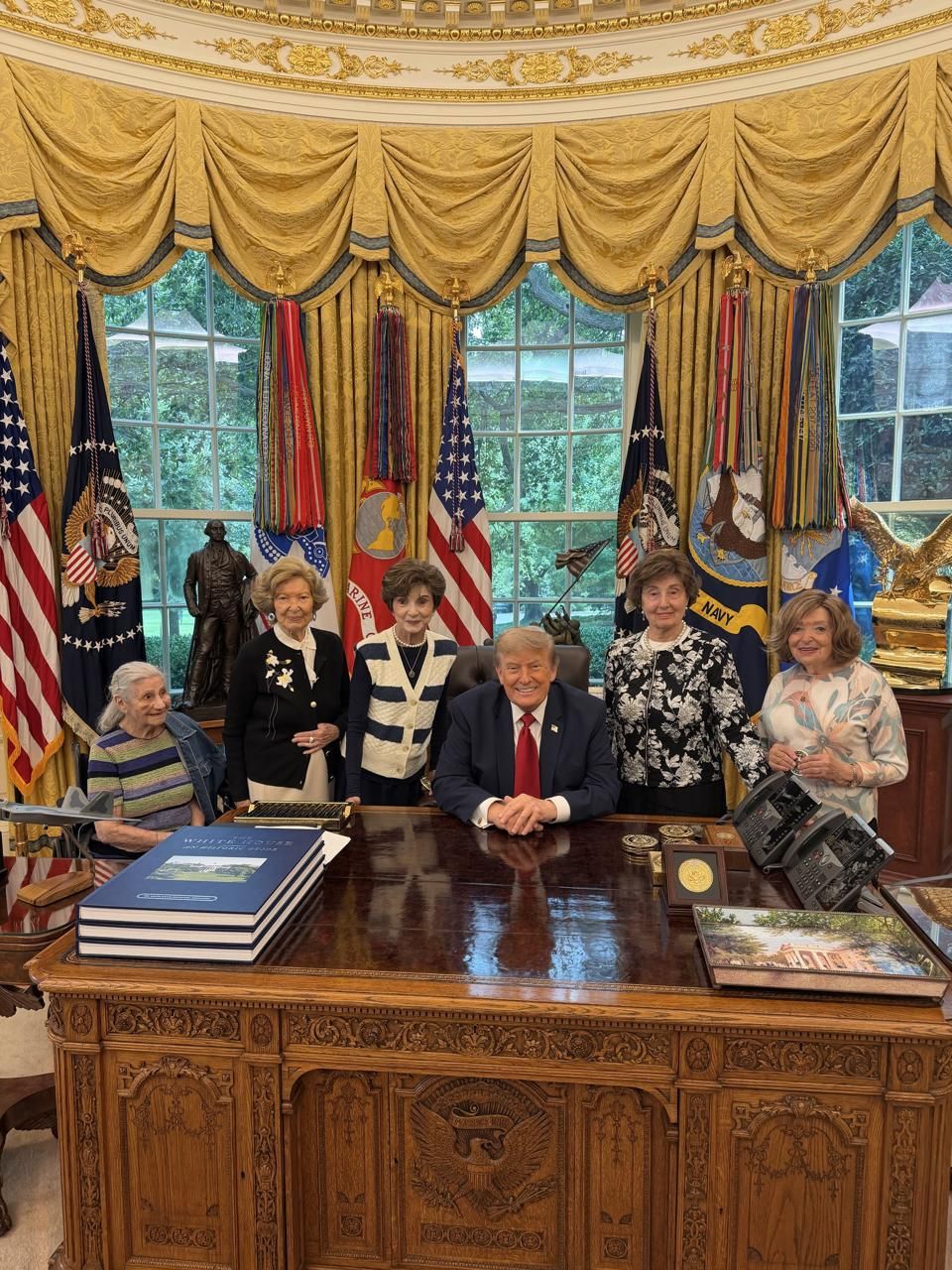 Trump meets with Holocaust survivors in the Oval Office