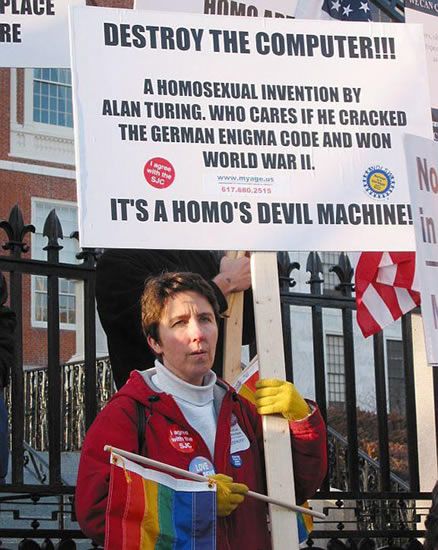 Alien G type of fence protest