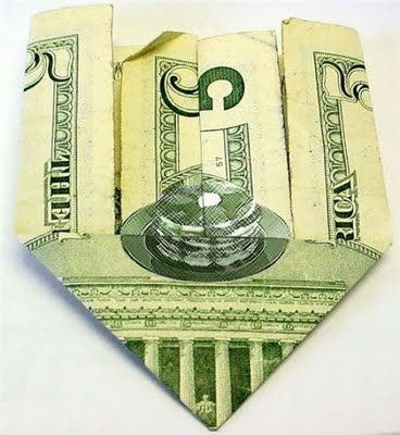 Hidden stack of pancakes on the $5 bill.