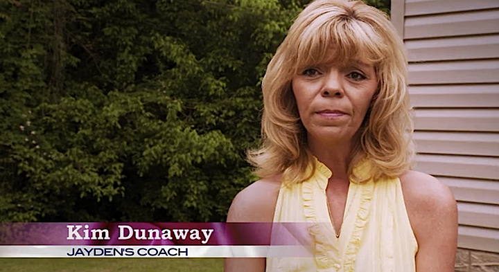 Is it just me or does this Toddlers and Tiaras coach look like E.T.?