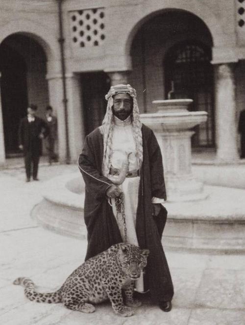 Badass Iraqi King, 1910