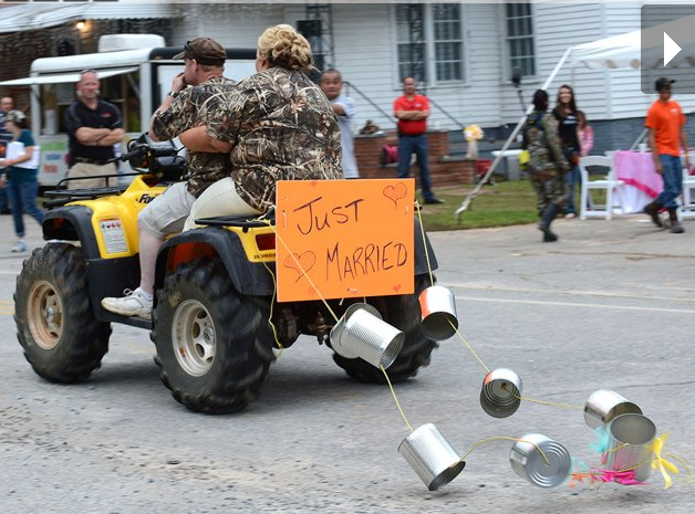 Red neck weddings