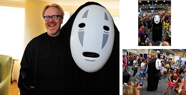 How Adam Savage walks around on comic con without being seen