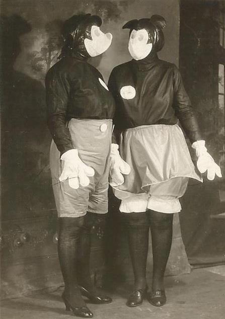 Minnie and Mickey... SnM style?