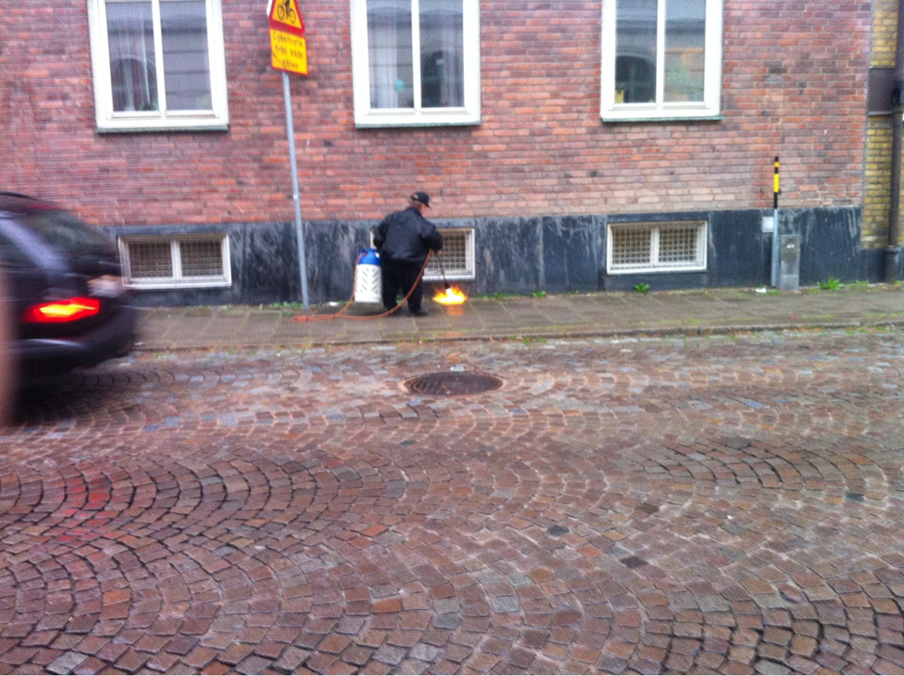 Saw a midget with a small flamethrower on my way home