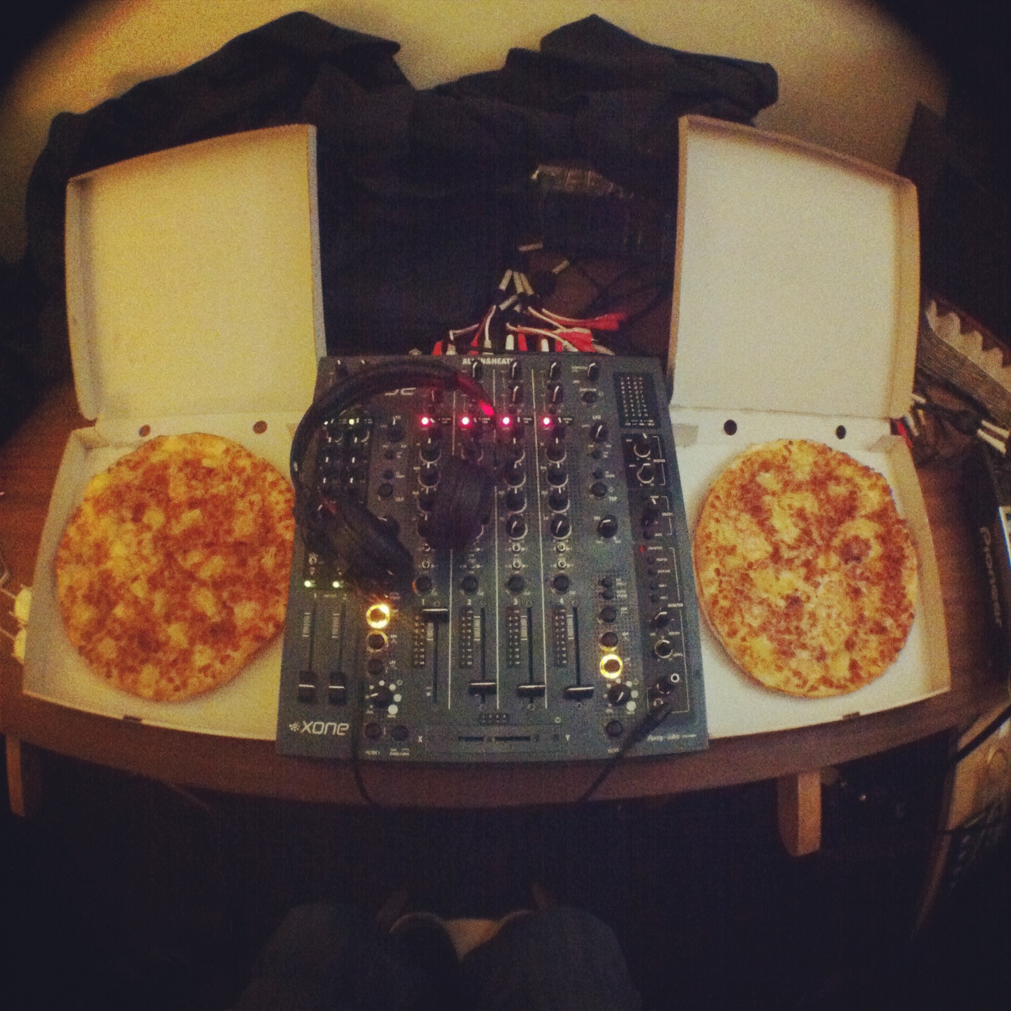 Ultimate DJ Set Up