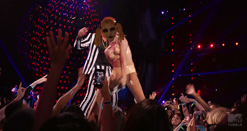 I don't like all the attention given to Miley,but I couldn't pass up this opportunity
