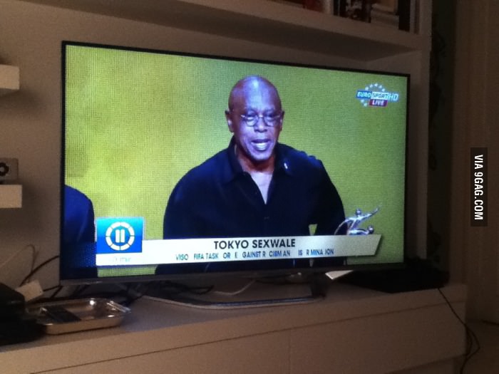 Just watching the ballon d'or when i notice...