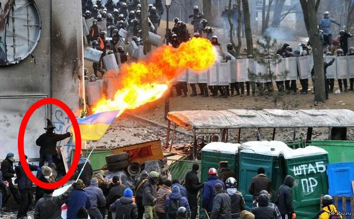 kiev riots are getting crazy with the protesters using the guys from magicka