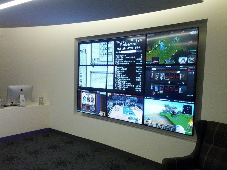 People get paid to watch people watch games [Twitch HQ]