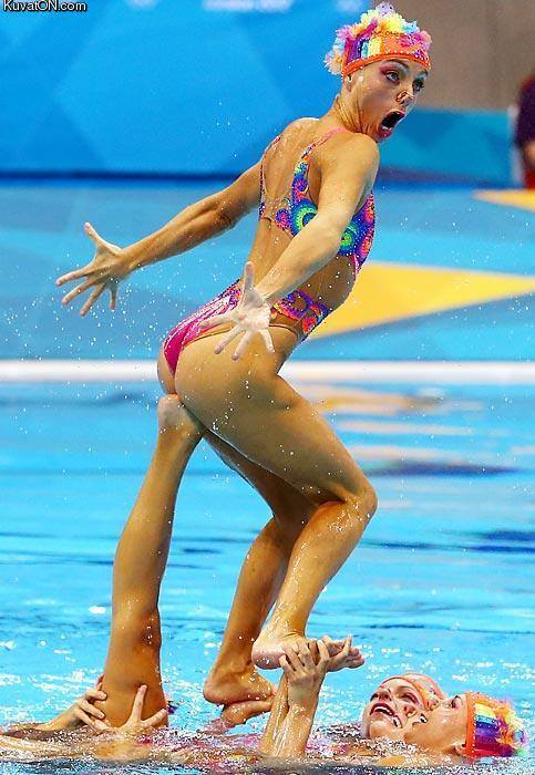 Synchronized swimming has never been so fabulous