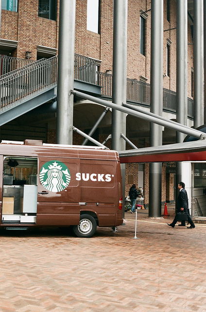 Starbucks vans with sliding doors are a bad idea.