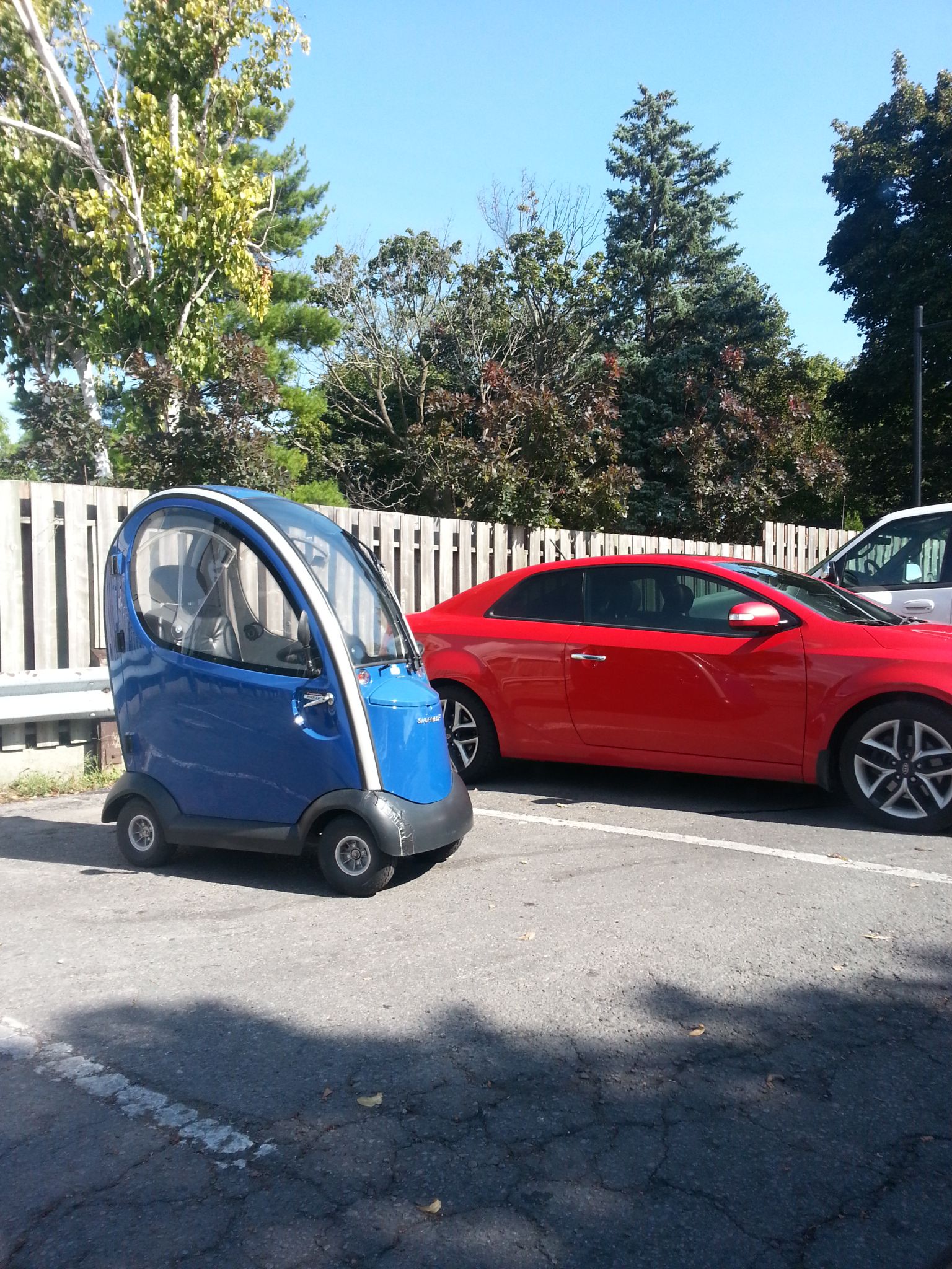 My car is than yours. Автомобиль смарт Ауди. Фото car small. Car smaller than Smart. Как выйти на улицу small car.