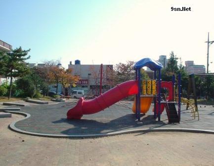 Nice playground..