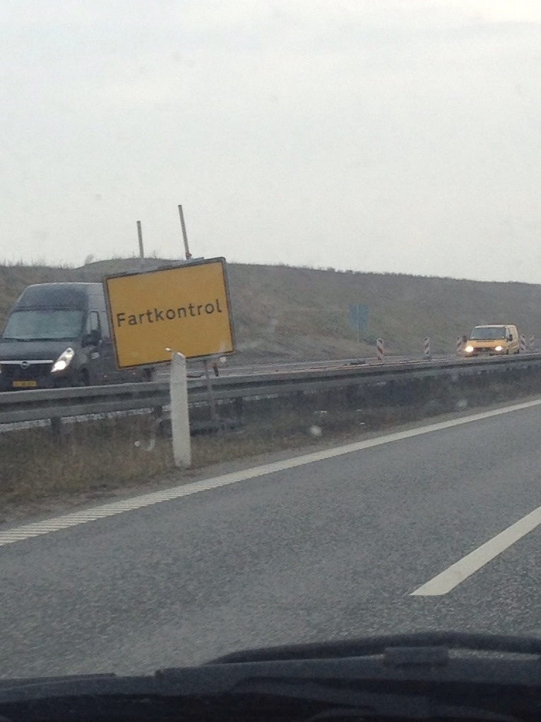 the Danish word for "speed monitoring"