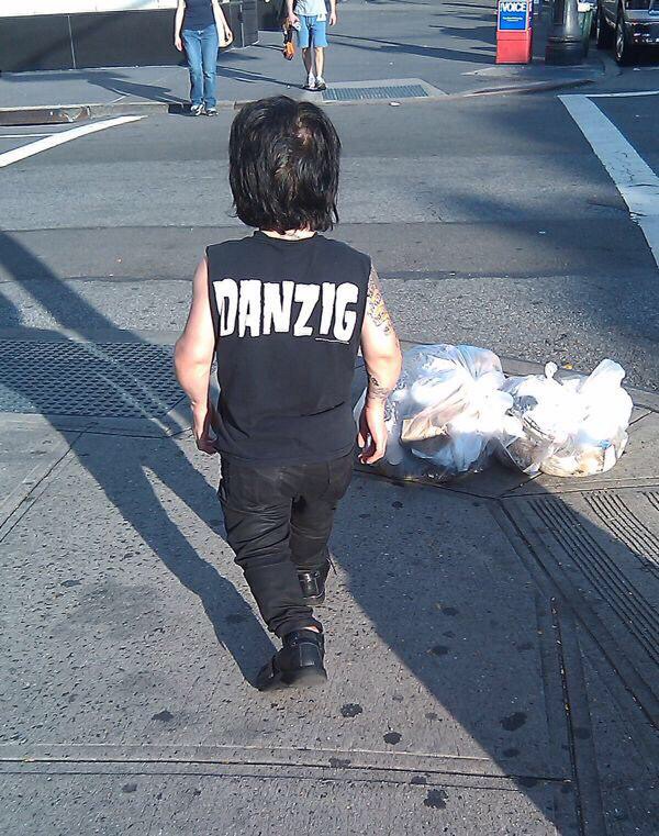 Hold me closer Tiny Danzig