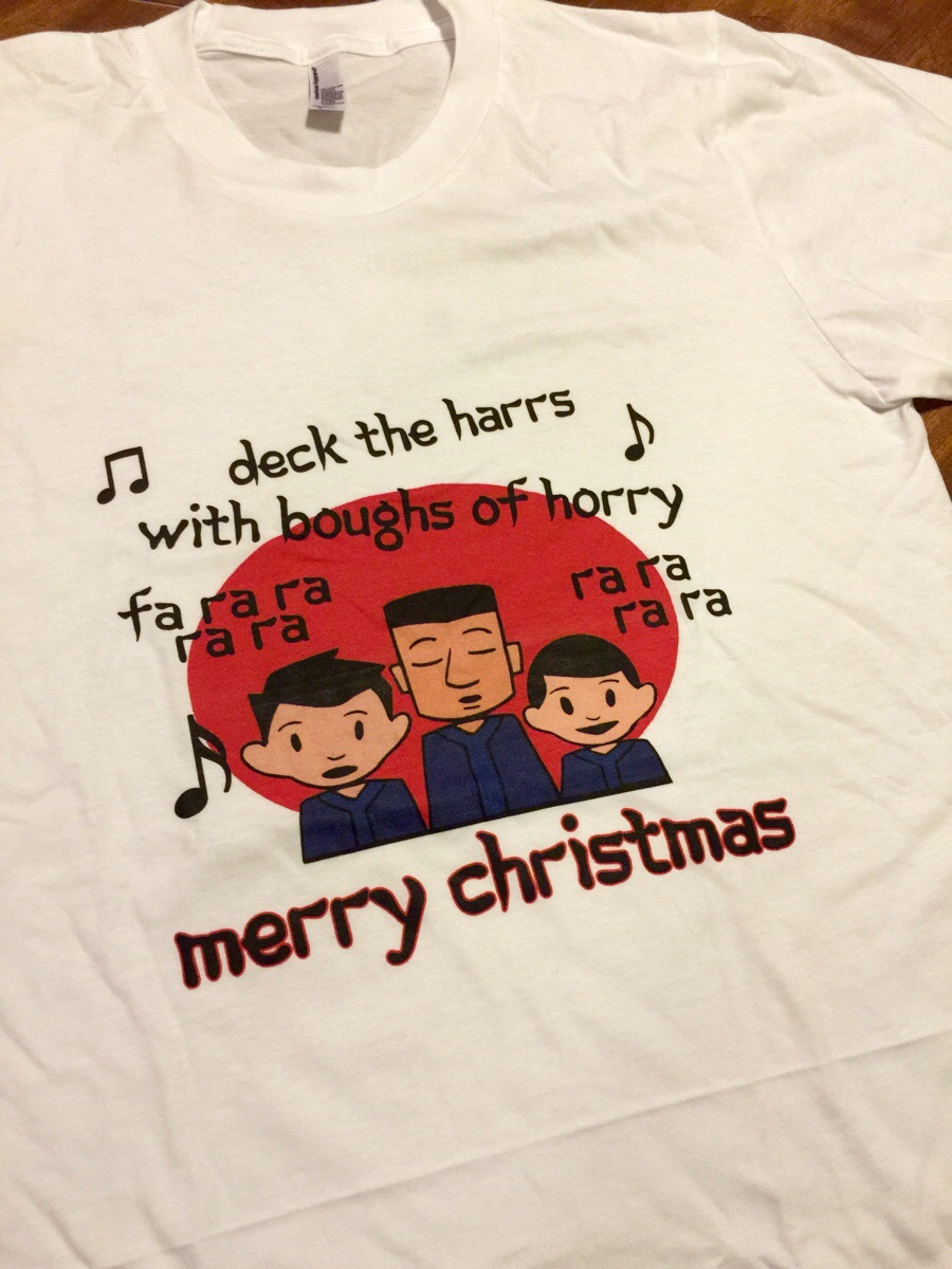 An Asian coworker gave me a surprise Christmas present todayâœŒï¸ðŸ˜ŠâœŒï¸
