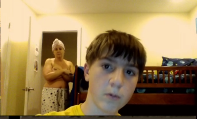 Twitch Streamers MOM Walks In NAKED During Live Stream 