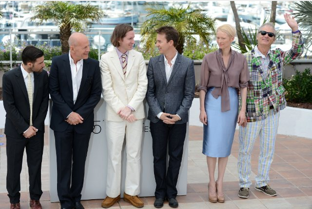 This picture pretty much sums up Bill Murray.