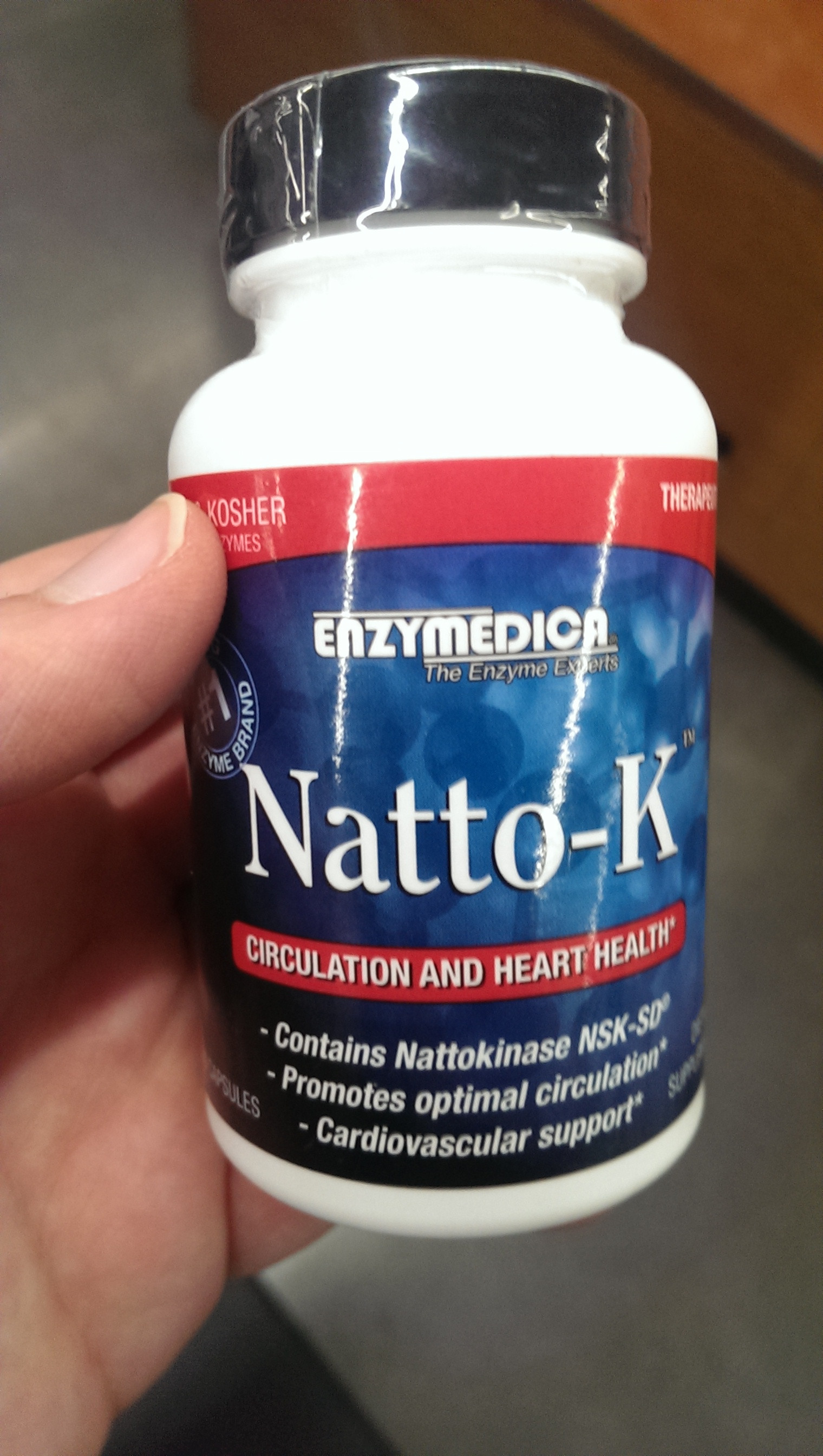 You see a lot of strange things at the grocery store. But this is just not okay.