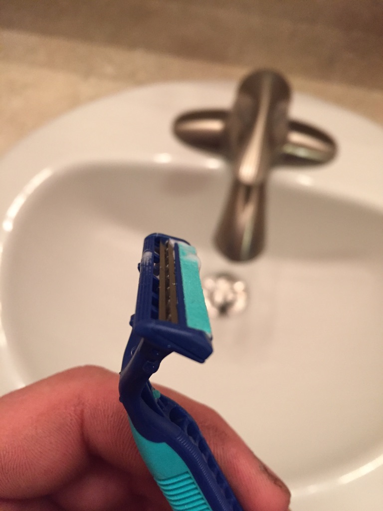 Don't buy cheap razors. Couldn't figure out why mine wasn't working.