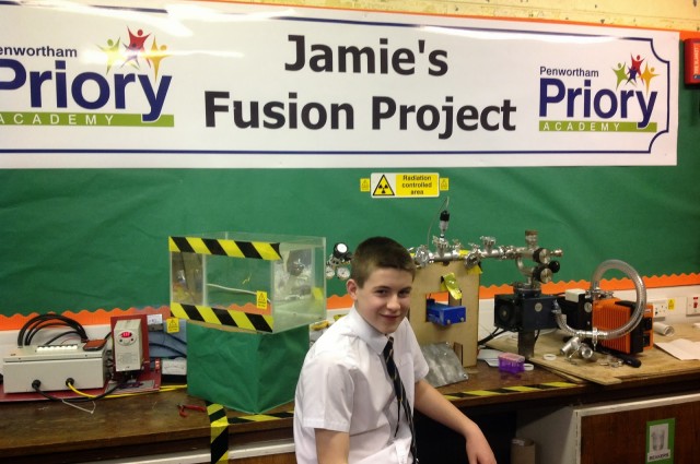 This 13 Year-Old has just built a nuclear fusion reactor at a science fair. Even the BBC documented