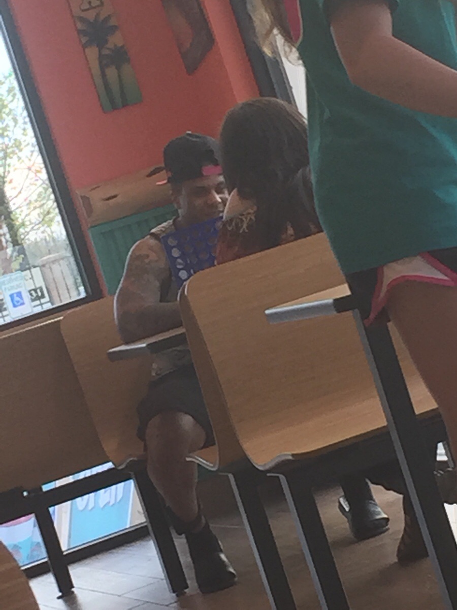 Dude brought connect four to a date at Bahamas Bucks