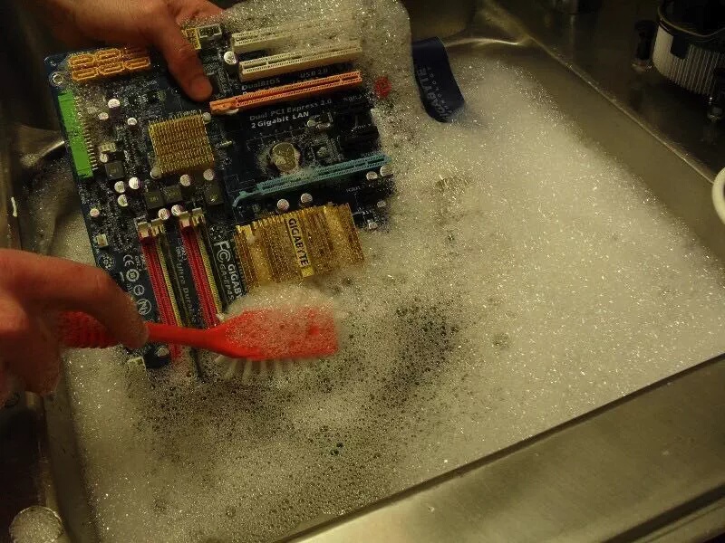 When you need to clean your pc, but your antivirus doesn't cut it.