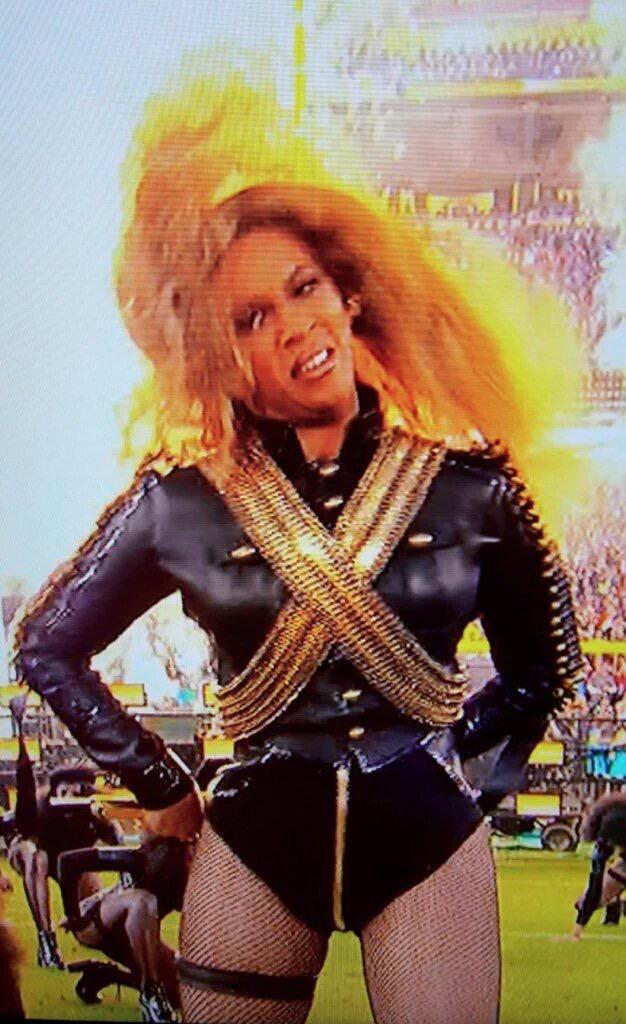 Beyonce is looking much better at this year's Halftime Show...