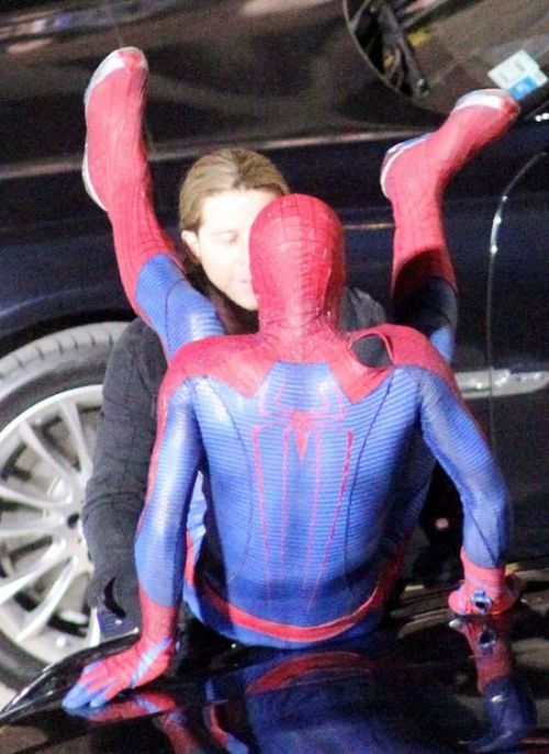 Andrew Garfield openly took "hard" decisions , in order to keep the Spiderman role