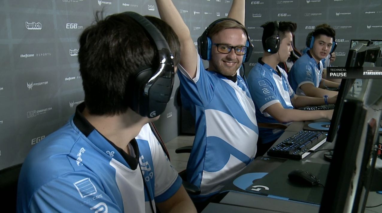 Find someone who looks at you the way n0thing looks at shroud