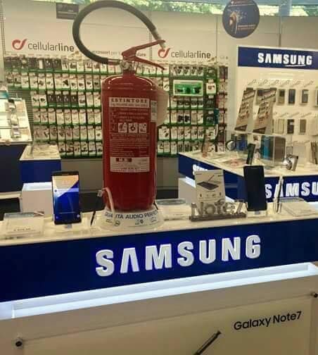 Samsung's Note 7 Booth In Italy