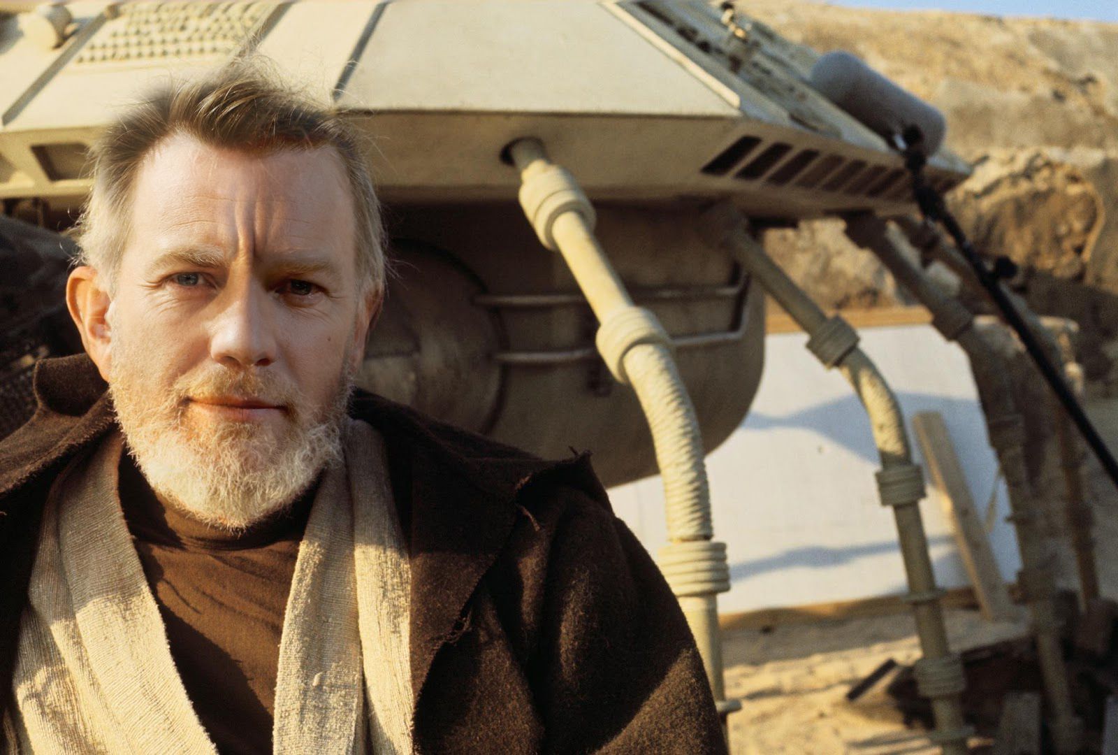 Ewan McGregor as old Obi Wan