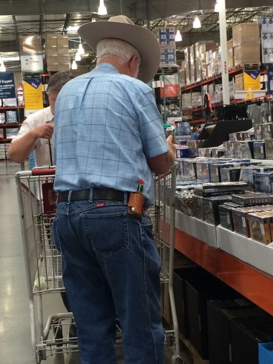 this guy has a holster for his Tabasco