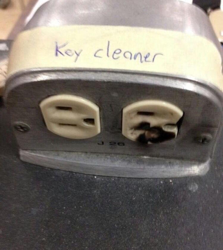 Key cleaner