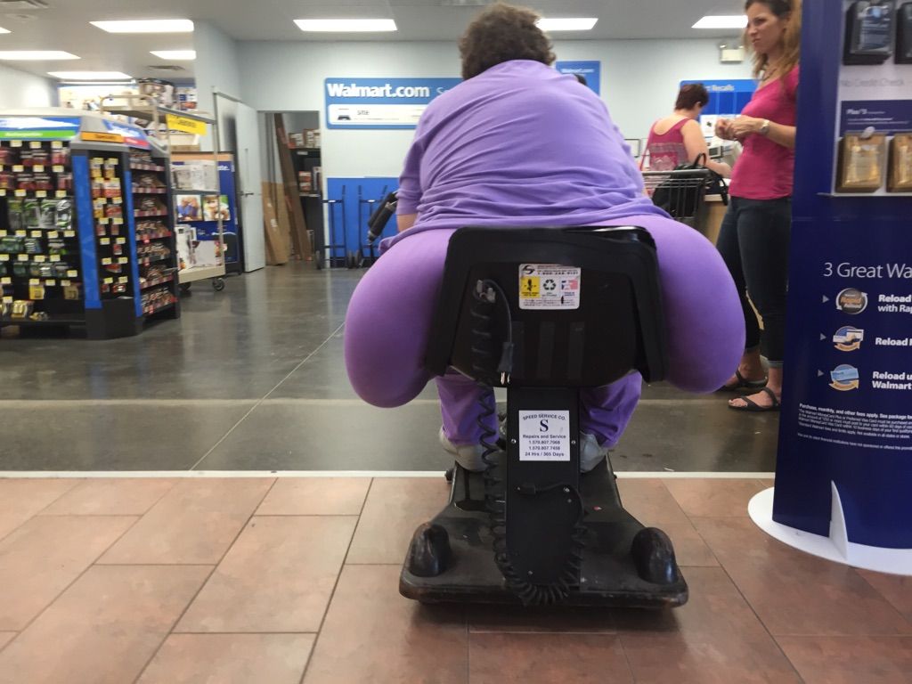 Walmart scooters now come with customizable saddle bags!