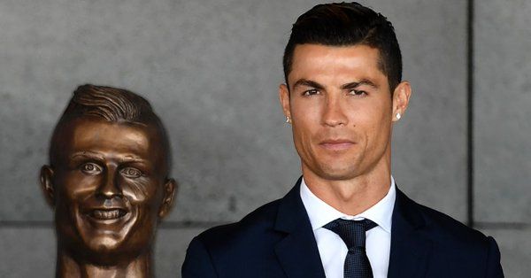 Cristiano Ronaldo unveiled a statue of himself today...