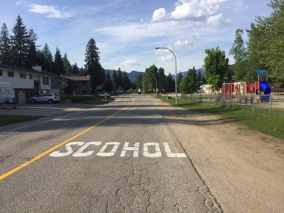 Don't think the street painter spent enough time there.