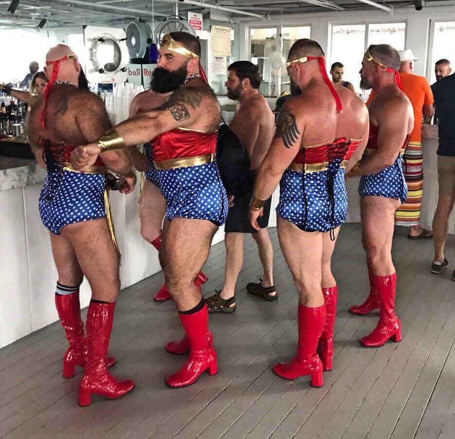 Auditions for a new Wonder Woman are clearly not going as hoped.