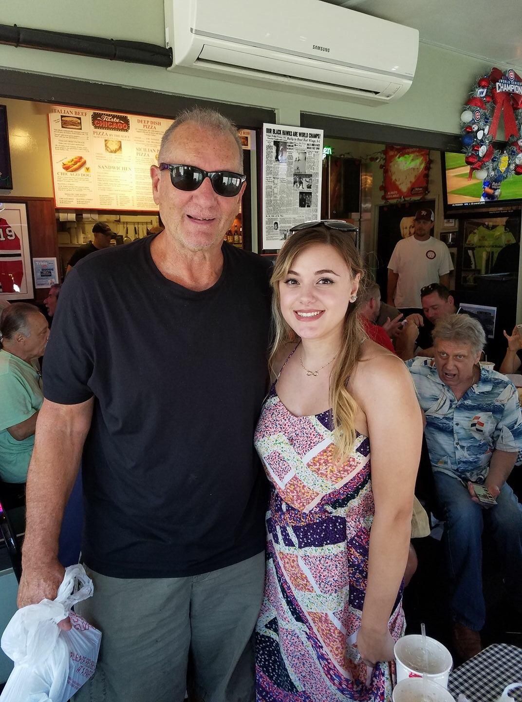 My FB friend met Ed O'Neill and the guy behind her can't f*cking believe it