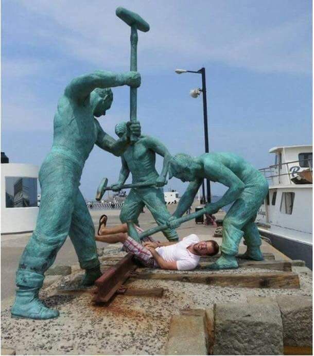 Keep attacking the statues, see what happens!!