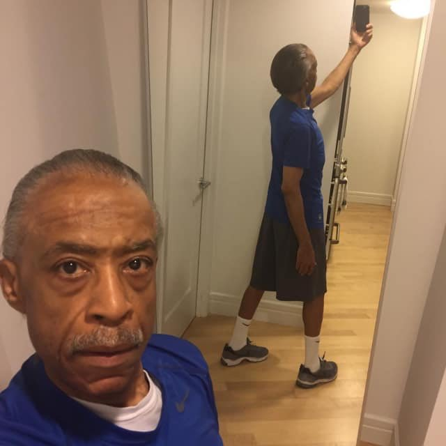how to take a selfie