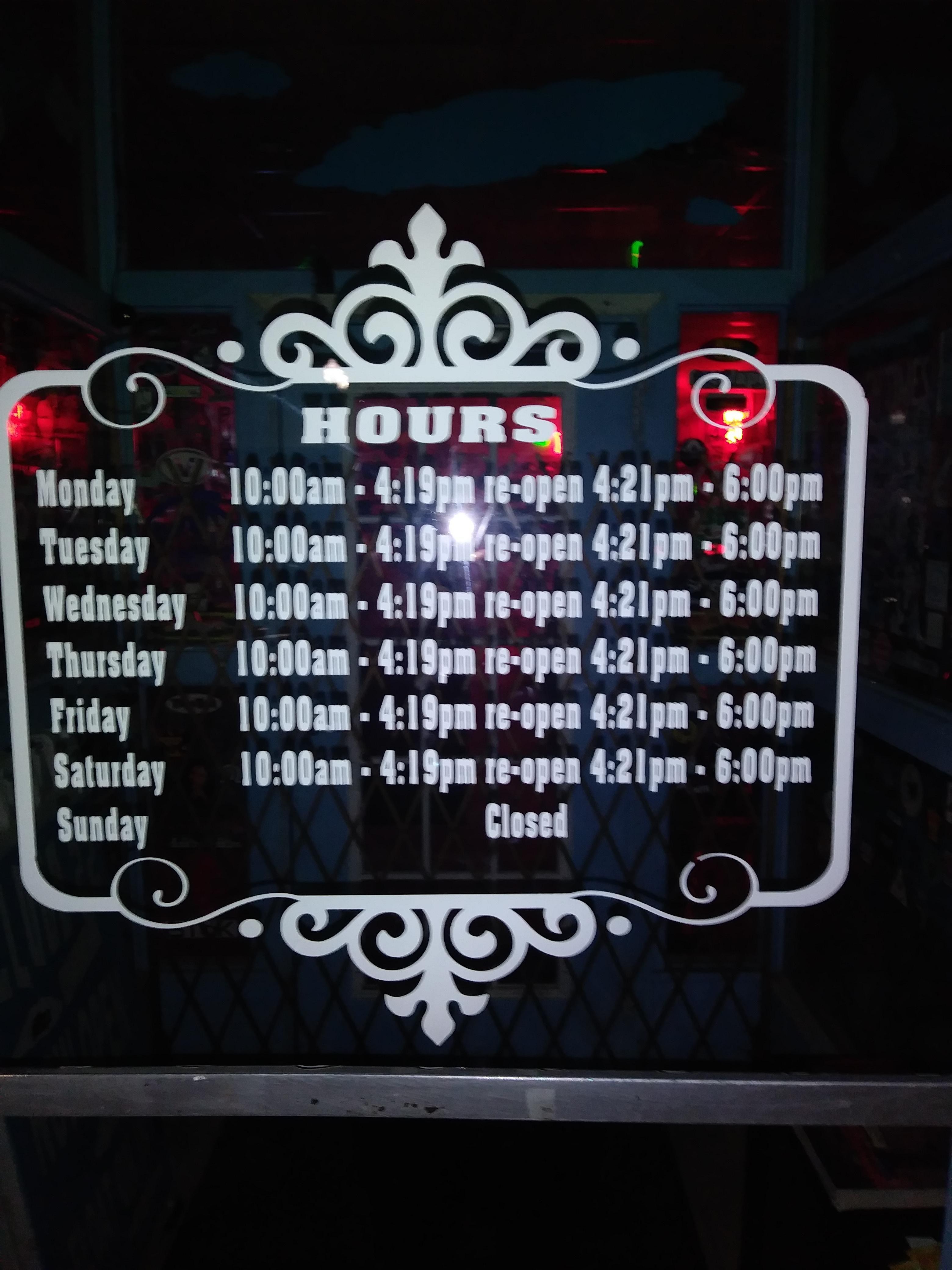 The hours to this smoke shop