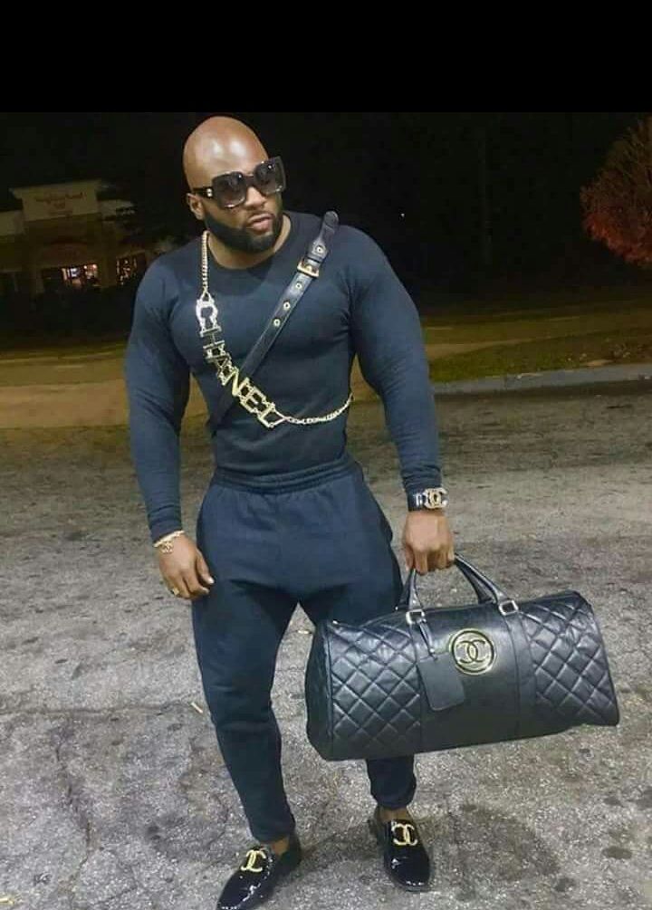After defeating all the f uckbois you have to face the final boss