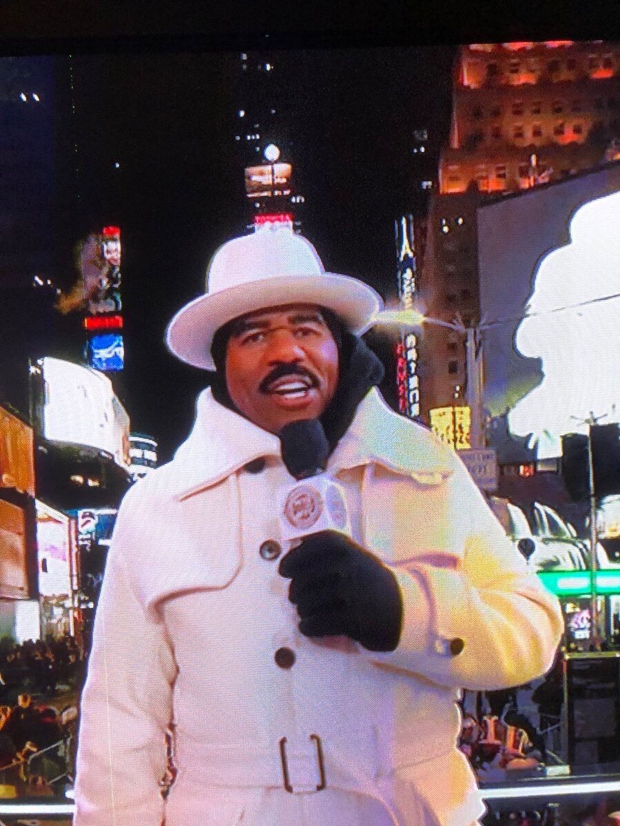 Let us never forget: 2018 kicked off with Steve Harvey’s amazing cosplay of McGruff the Crime Dog