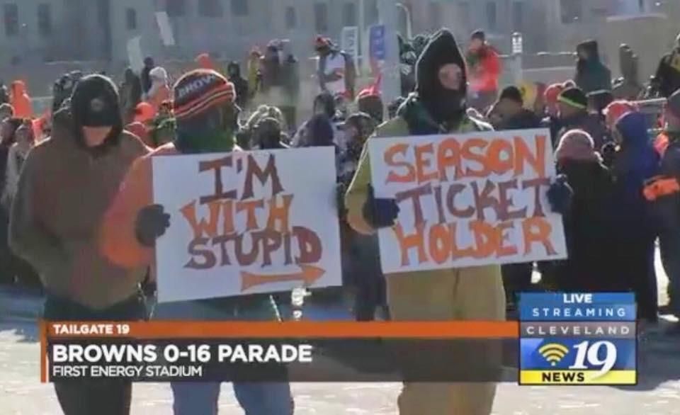 Only in Cleveland! 0-16 Browns parade!