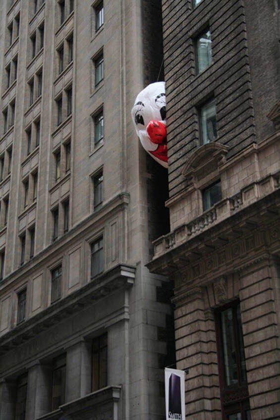 Hey kid, there's candy down this alley