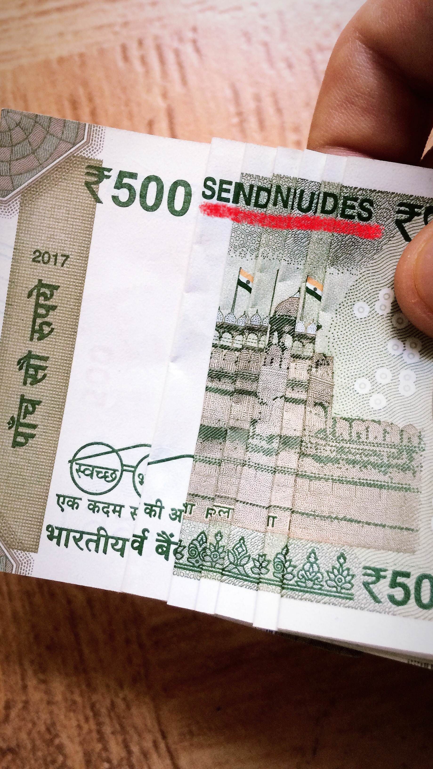 I discovered this cool feature in new Indian Rupee notes, ha!
