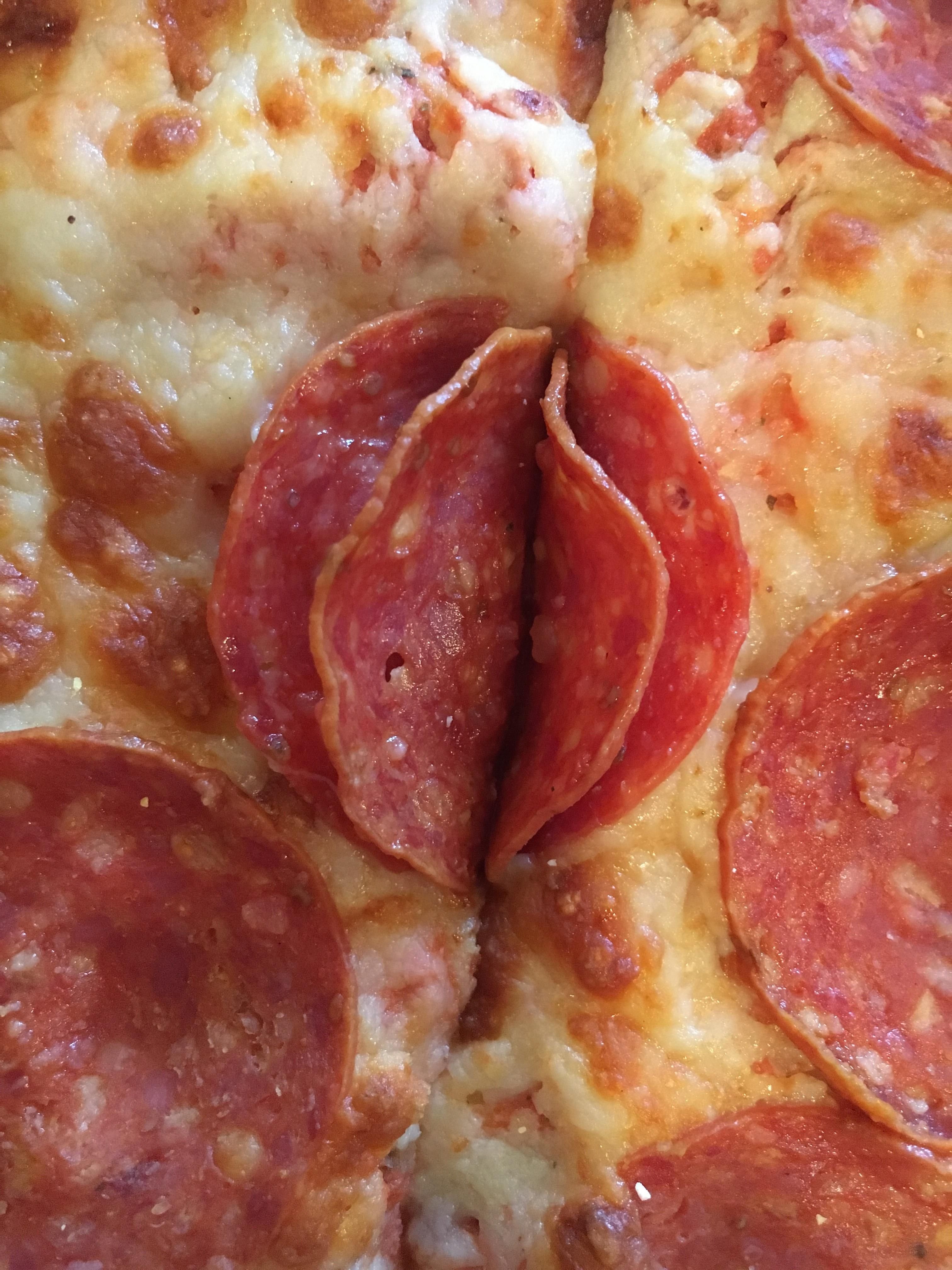 Never really understood the meaning of “Food Porn” until I opened my pizza.