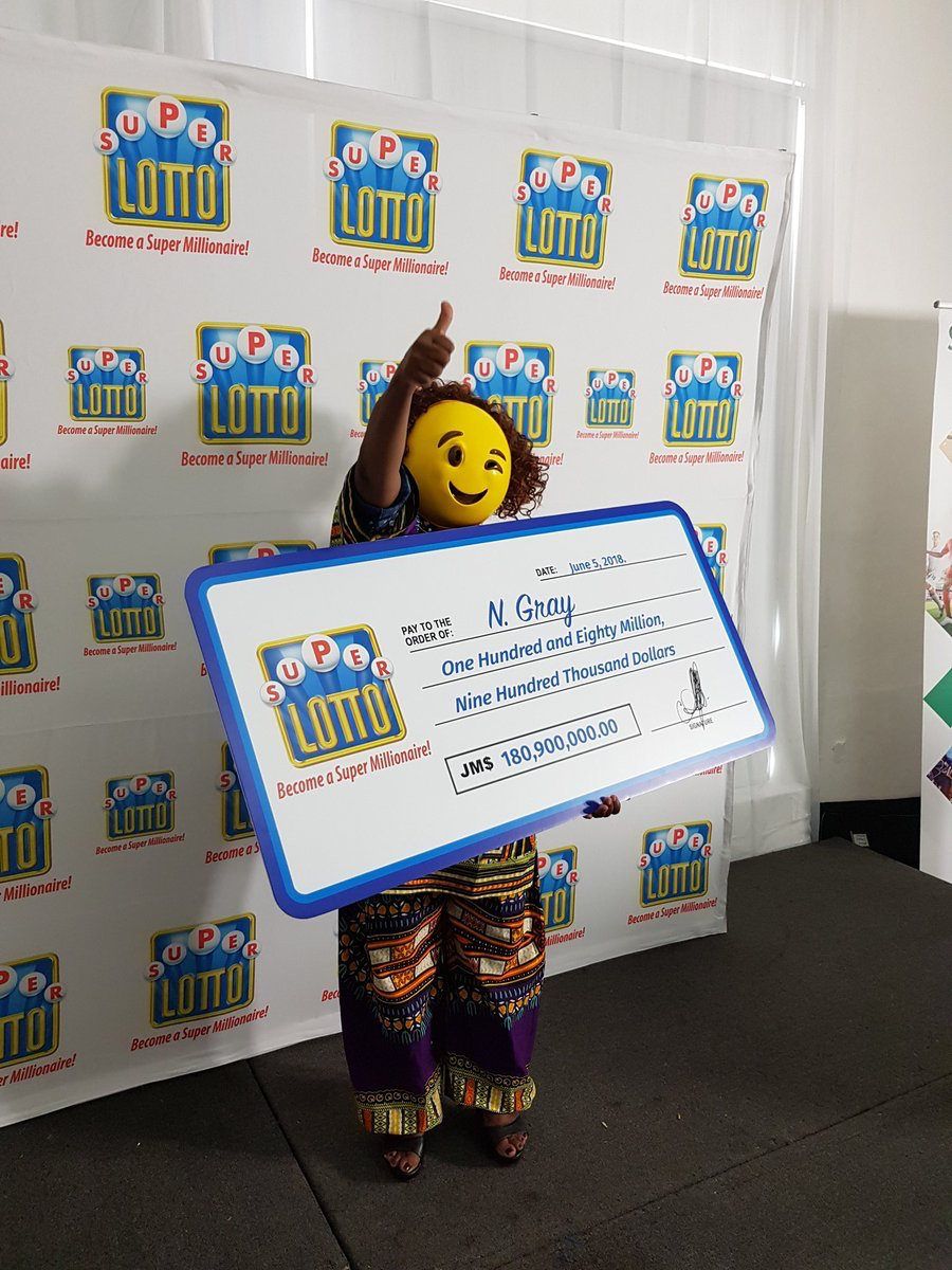 Lottery winner shows up in an emoji mask - it’s perfect